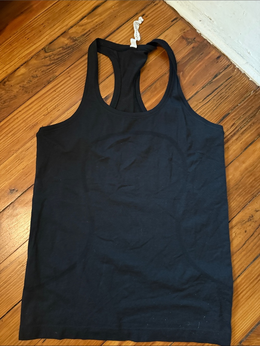 Black lululemon tank